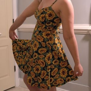 Sunflower fit and flare dresz